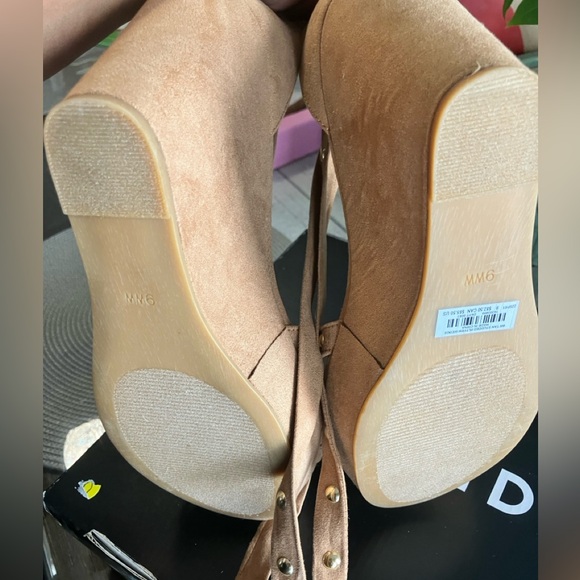 Torrid Wedges - Picture 2 of 4